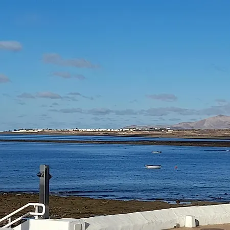 El Mar De Peyo , Primera Linea De Playa Apartment Playa Honda (Lanzarote)