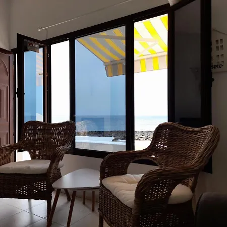 El Mar De Peyo , Primera Linea De Playa * Playa Honda (Lanzarote)