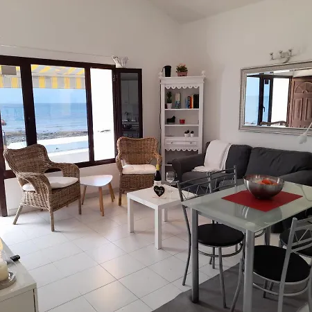 El Mar De Peyo , Primera Linea De Playa * Playa Honda (Lanzarote)